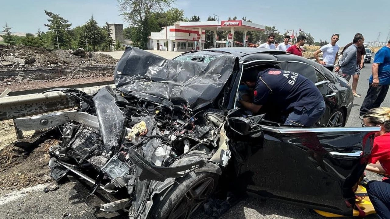 Tekirdağ'da tırla çarpışan otomobilin sürücüsü hayatını kaybetti 150w