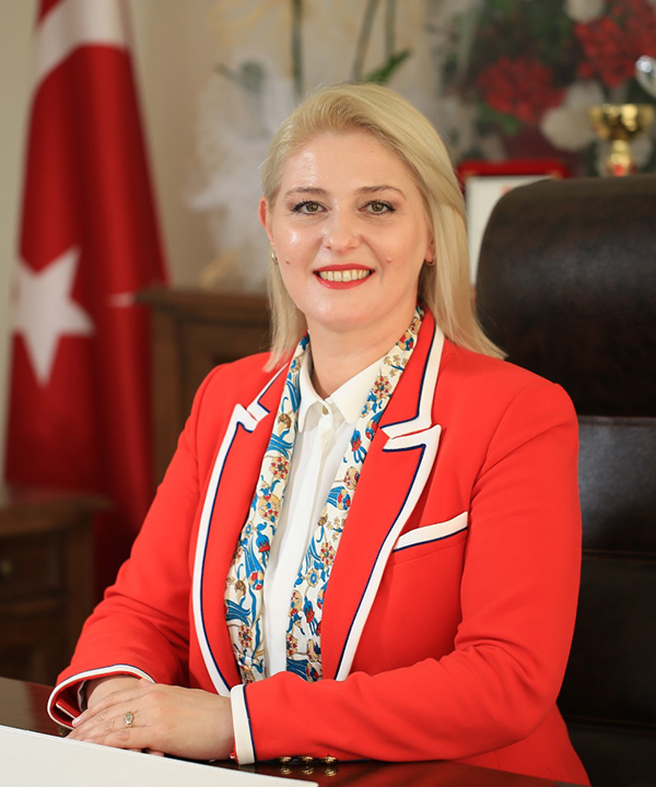 Özlem Becan